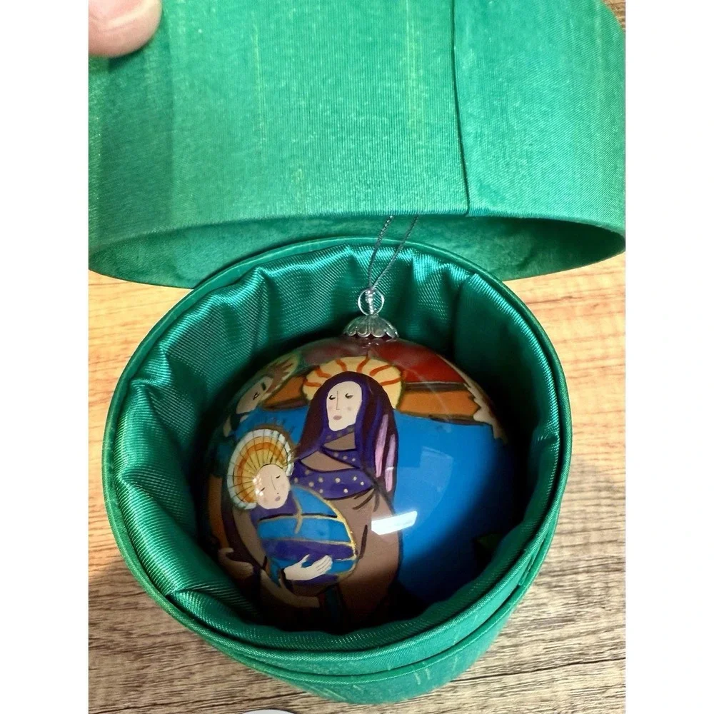 Vintage Pier 1 Li Bien Ornament Holy Family 2006‎ Nativity Christmas